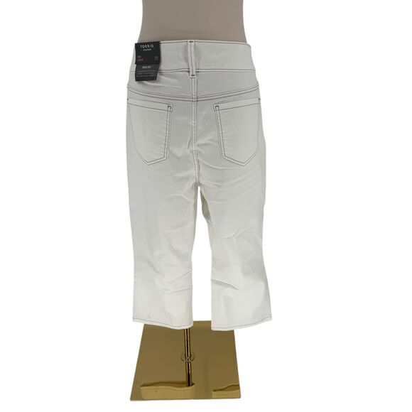 Torrid Crop Jegging Jean 20 2X White Cream Super Soft High Rise Skinny Stretch - Picture 11 of 16